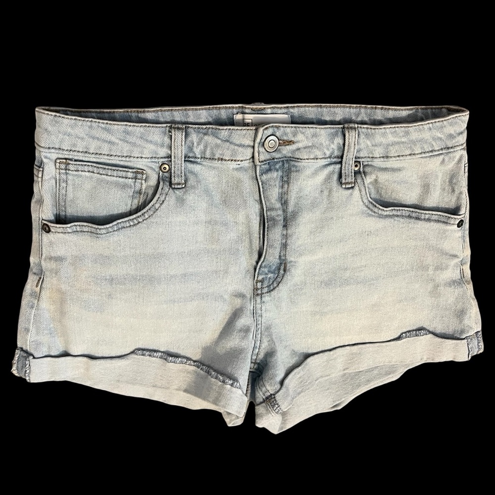 RE generation Celebrity Pink (10.5”) Rise Light Wash Jean Shorts Size 13/31.